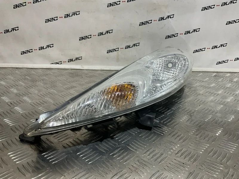 Фара Nissan Juke 2012 261251KL0B, левая