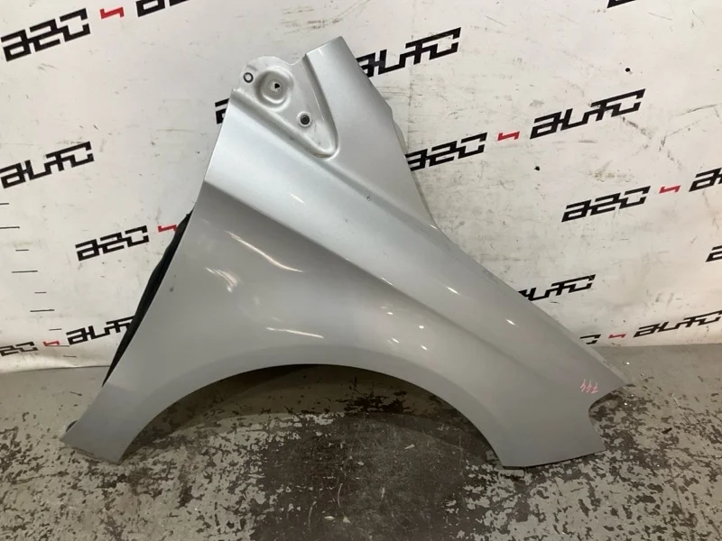 Крыло Mercedes B class 2013 A2468810201 W246, переднее правое