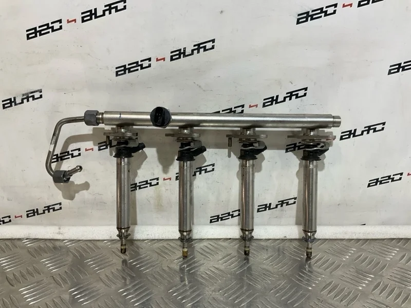 Топливная рампа Mercedes B class 2013 A2700701595 W246 1.6