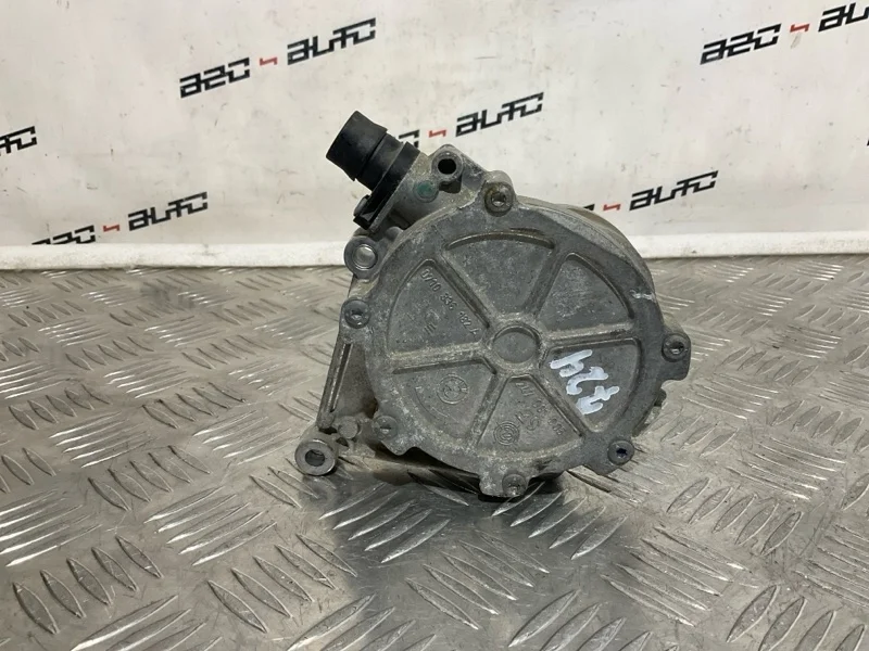 Насос вакуумный BMW 3 2013 11667622380 F30 N20B20B