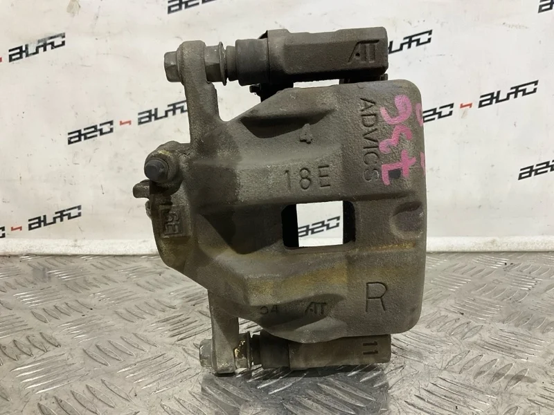 Суппорт тормозной Suzuki Grand Vitara 2014 5510165J04999 2.4, передний правый