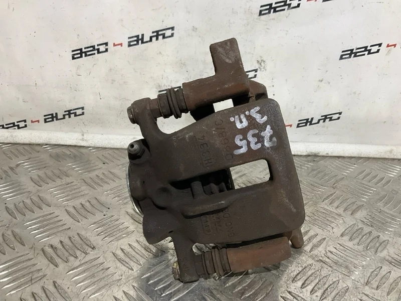 Суппорт тормозной Audi A6 Allroad 2008 4F0615404F C6 AUK, задний правый