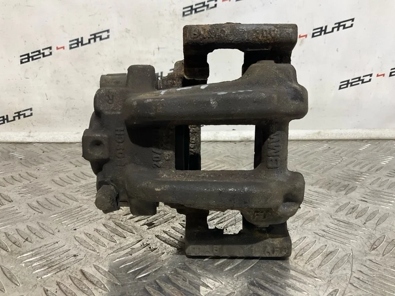 Суппорт тормозной BMW 3 2013 34216850858 F30 N20B20B, задний правый