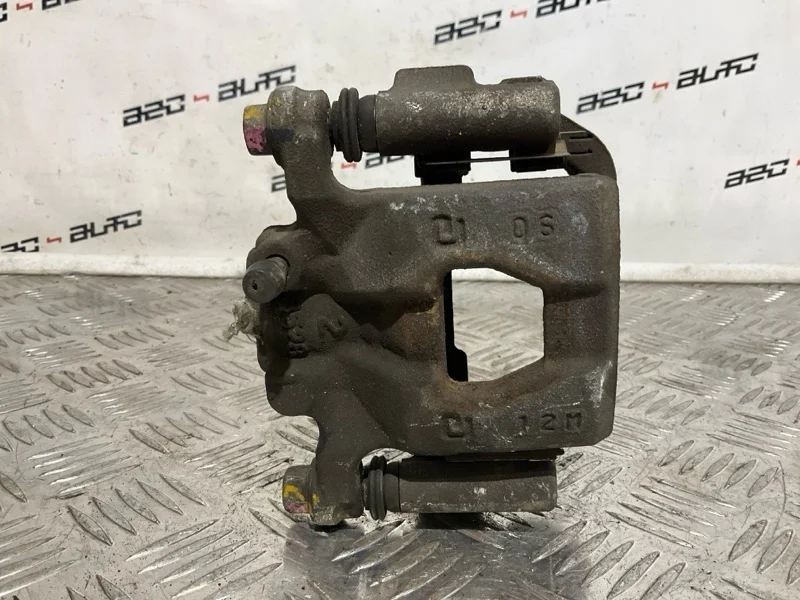 Суппорт тормозной Nissan Juke 2011 440011KD0A MR16DDT, задний правый