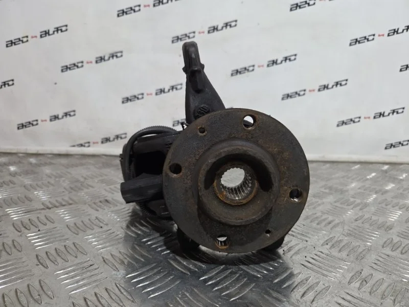 Кулак поворотный Citroen C3 2011 364690 EP6C, передний левый