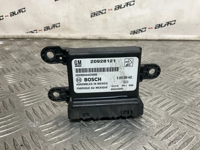 Блок управления парктрониками Cadillac SRX 2011 20928121 LF1