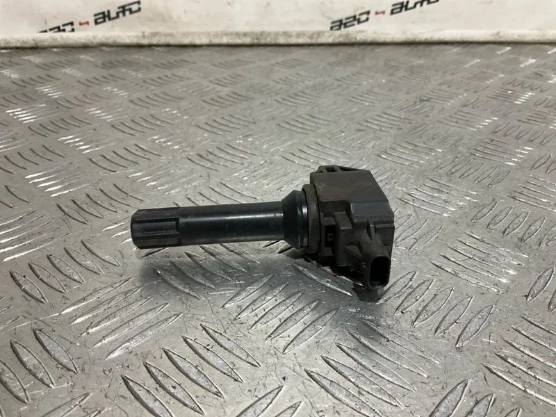 Катушка зажигания Subaru Forester 2014 22433AA681 FB20A