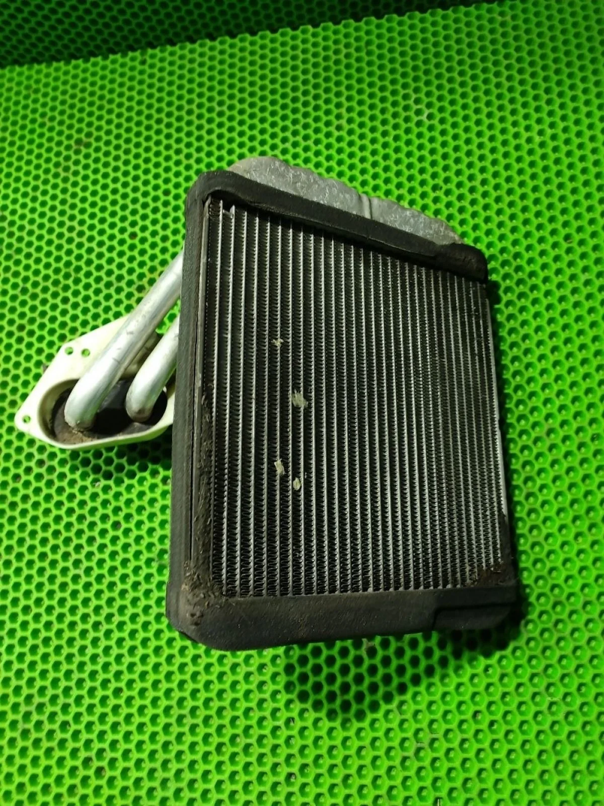 Радиатор отопителя Volvo V40 I (1995—1999)