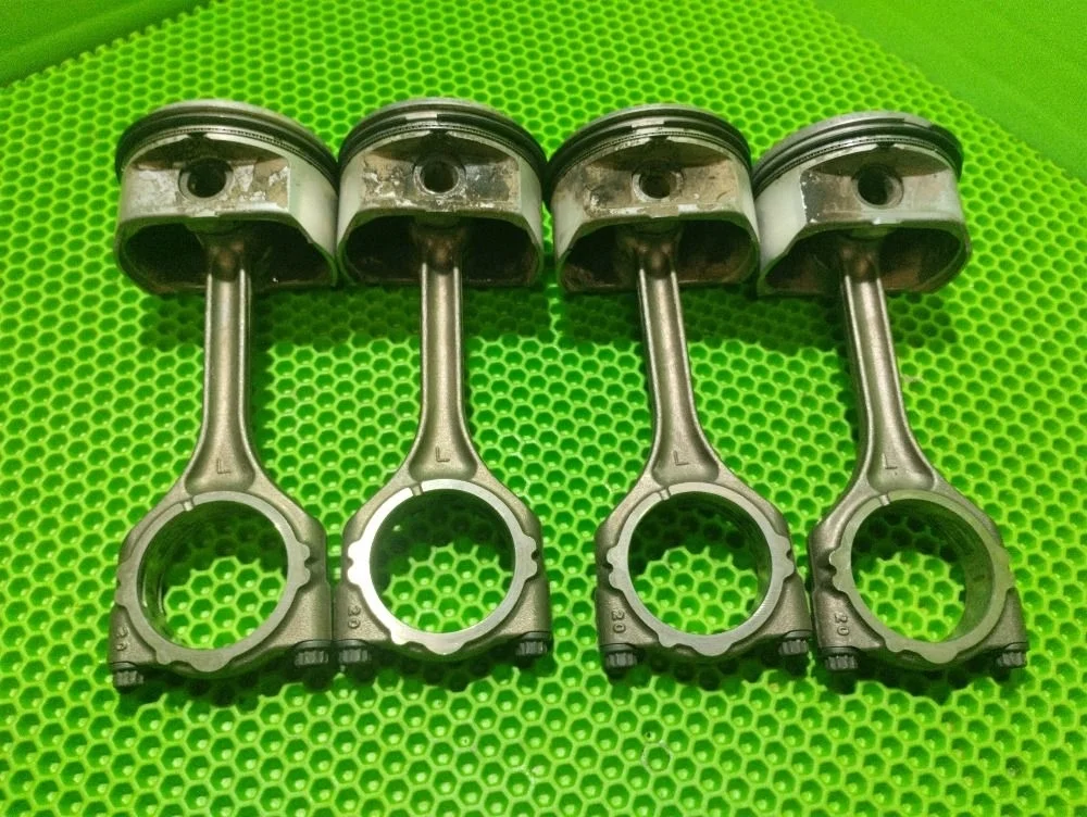 Шатун с поршнем Mitsubishi Lancer IX (2000—2007)