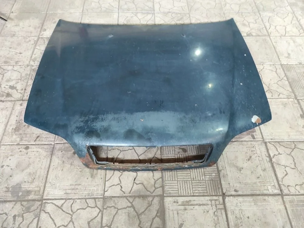 Капот Volvo V40 I (1995—1999)