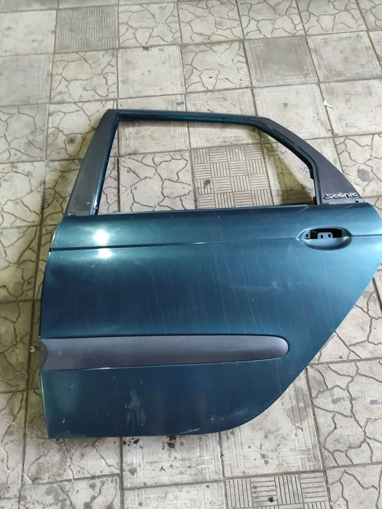 Дверь задняя левая Renault Scenic I (1996—1999)