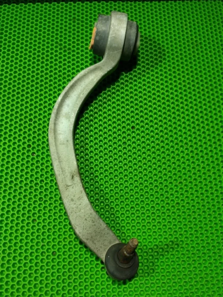 Рычаг Audi S6 C5 (1999—2004)