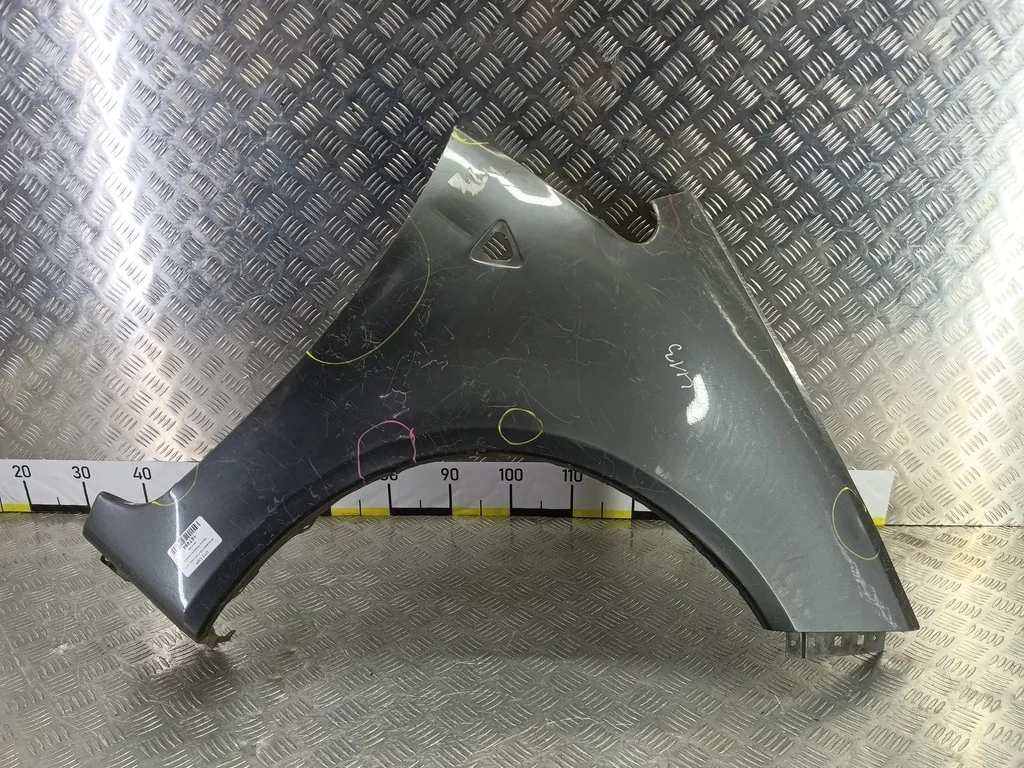 Крыло переднее правое MITSUBISHI COLT Z30 (2002—2