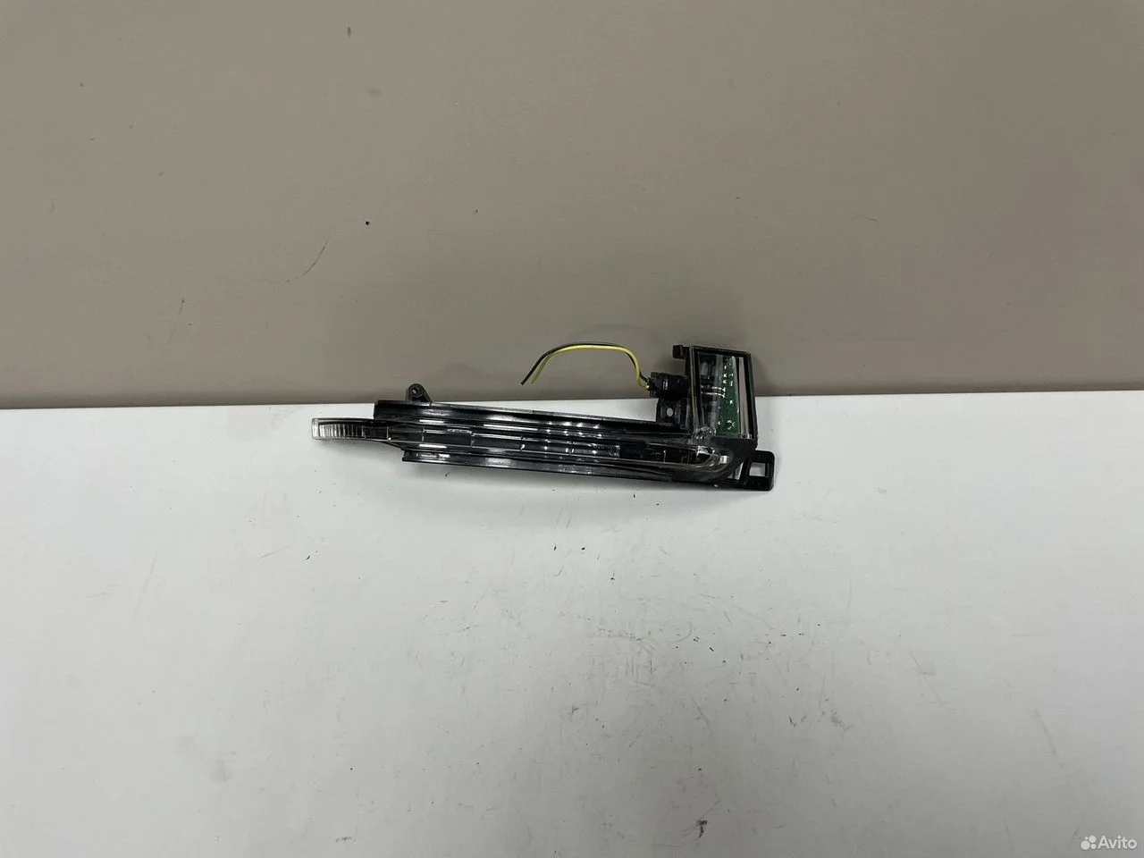 Повторитель поворота правый audi a3 8p a4 b8 a5 8t