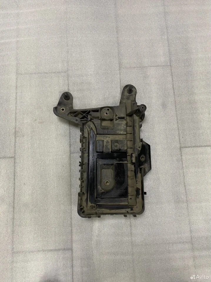 Площадка аккумулятора skoda octavia a5 1z