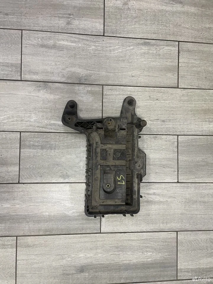 Площадка акб volkswagen passat b6