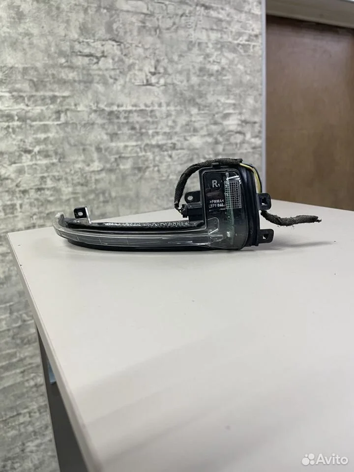 Повторитель поворота в зеркало audi a4 b8 a5 8t