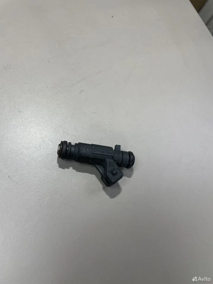 Форсунка топливная audi a6 c5 a8 d2 077133551m