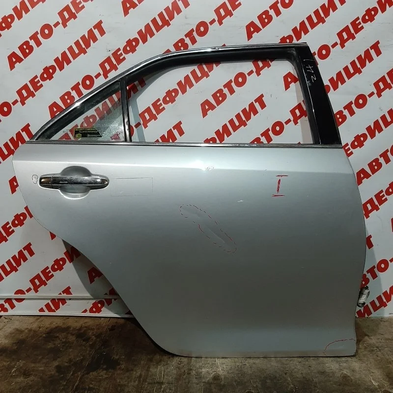 Дверь Toyota Camry 6700333200 50, задняя правая