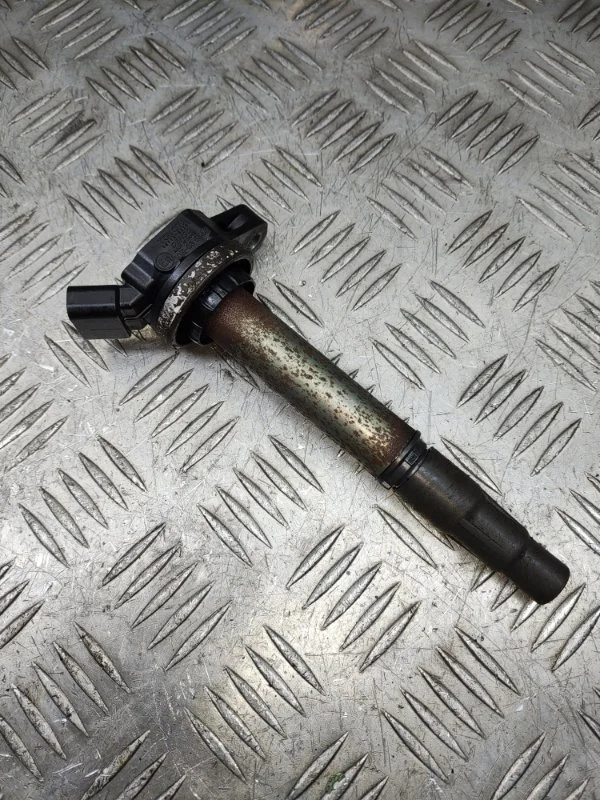 Катушка зажигания Toyota RAV4 9091902258 30 40 3ZRFAE