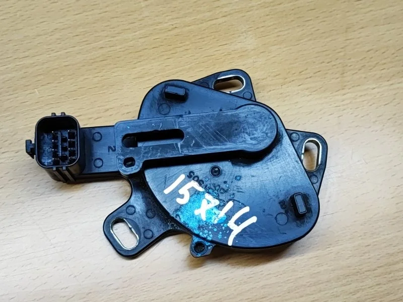 Датчик положения селектора АКПП Jatco JF011 319181XF00