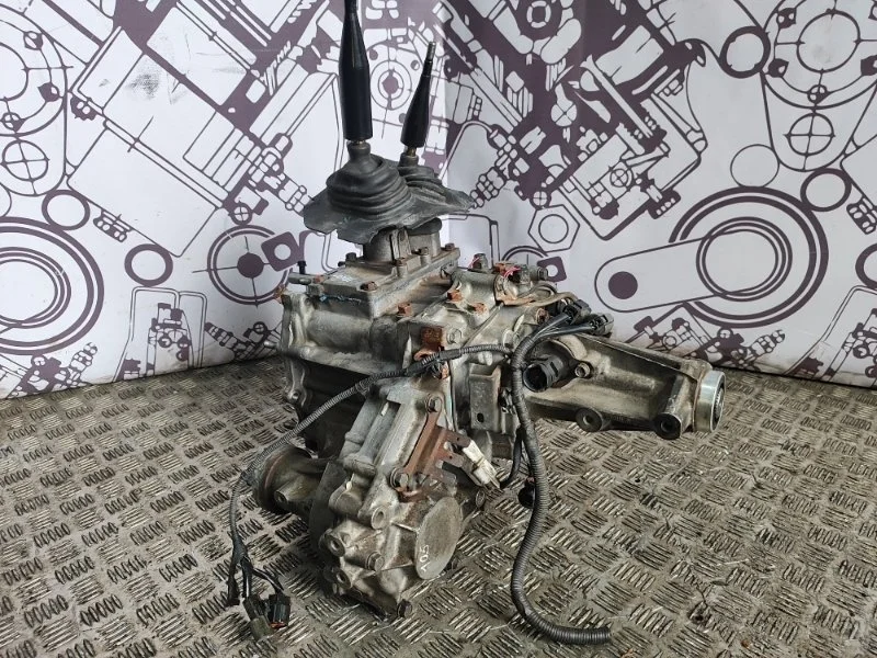 Раздатка Mitsubishi L200 Pajero Sport 3242A015 4D56U