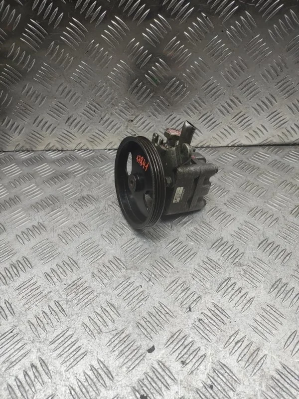 Насос ГУРа Nissan Almera Primera 49110AV700 B10 N16 P12 QG16DE