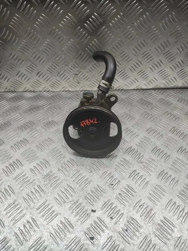 Насос ГУРа Nissan Almera Primera 49110AV700 B10 N16 P12 QG16DE