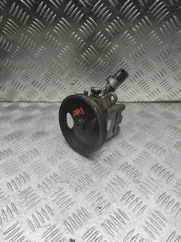 Насос ГУРа Nissan Almera Primera 49110AV700 B10 N16 P12 QG16DE