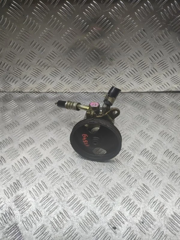 Насос ГУРа Nissan Almera Primera 49110AV700 B10 N16 P12 QG16DE