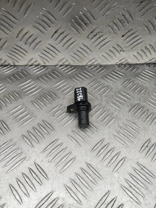 Датчик распредвала Mitsubishi L200 Pajero Sport MR985041 4D56U