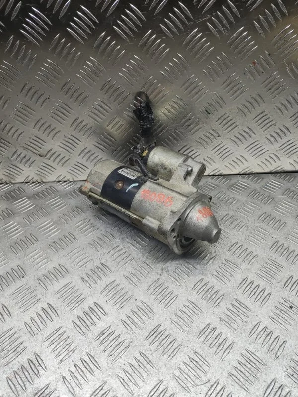 Стартер Mitsubishi L200 Pajero Sport 1810A053 4D56U