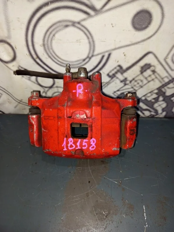 Суппорт Mitsubishi Lancer 2015 4605A476 10, передний правый