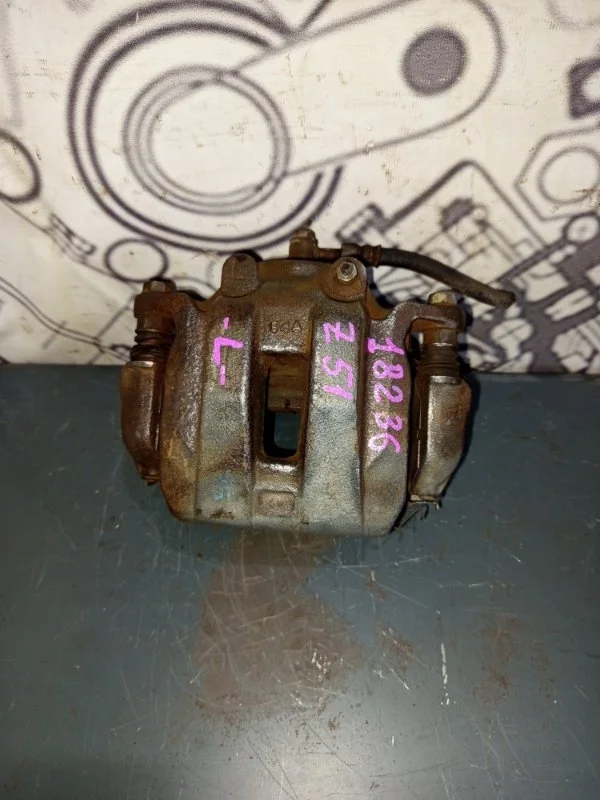 Суппорт Nissan Murano 2014 41011EG50A Z51, передний левый