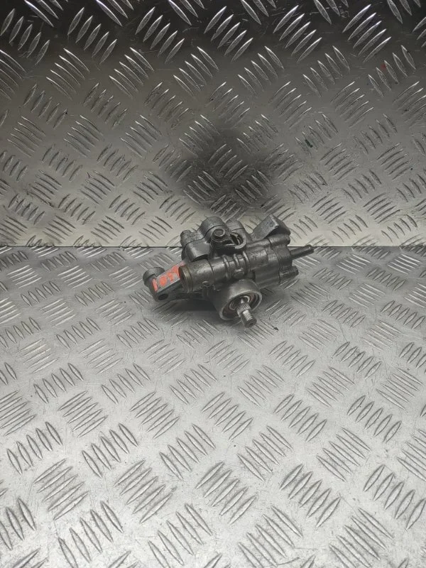 Насос ГУРа Honda HR-V 56110PELG01 GH4 D16W1