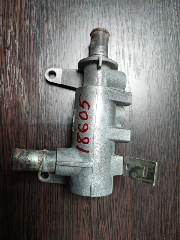 Корпус термостата Nissan JF010 21630CA00A