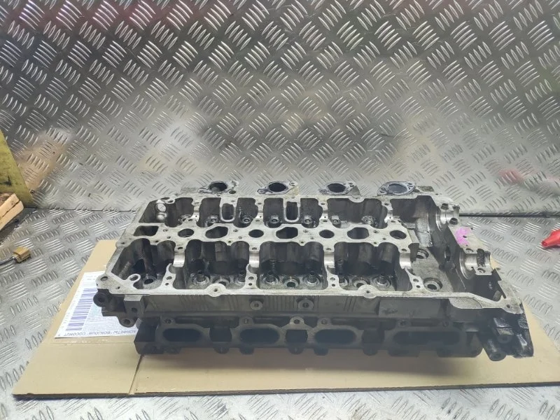 Головка блока цилиндров Mitsubishi L200 Pajero Sport 1005B453 4D56U