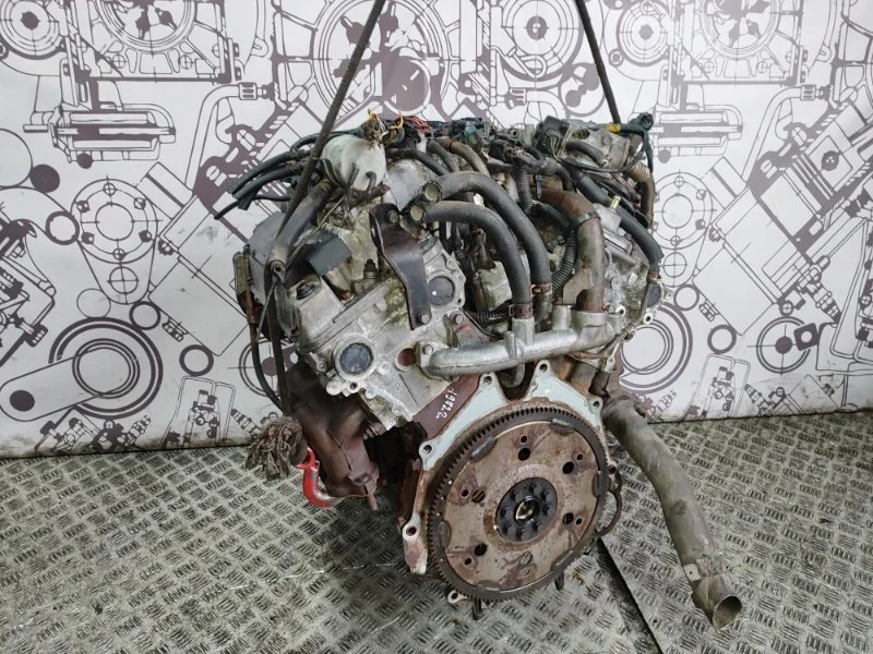 Двигатель Mitsubishi Pajero 3 MD975989 V75W 6G74