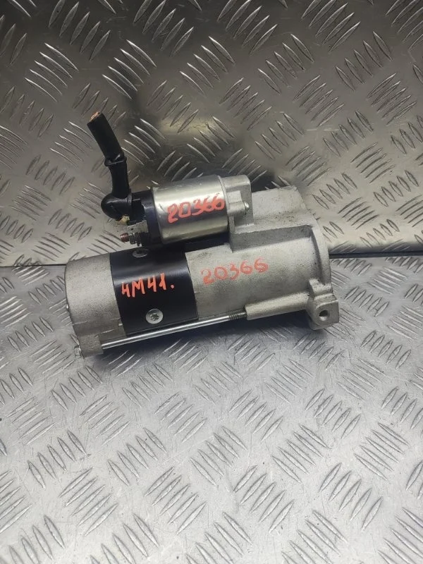 Стартер Mitsubishi Pajero 3 1810A050 V73 4M41