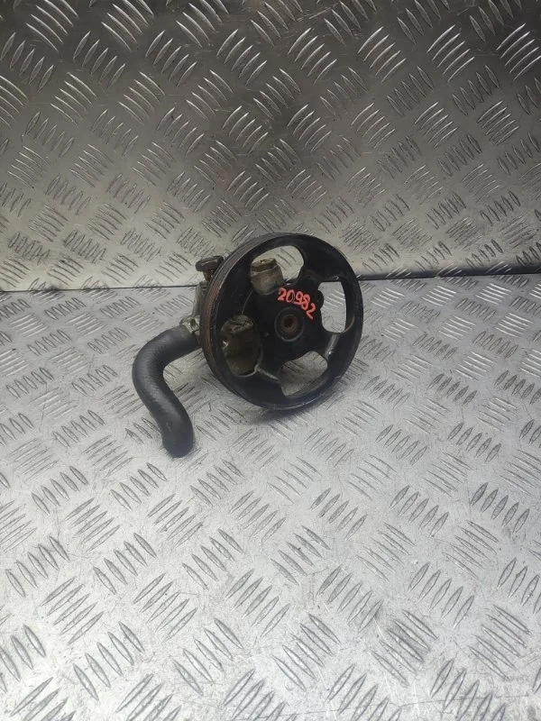 Насос ГУРа Mitsubishi Lancer 9 MN184075 4G18