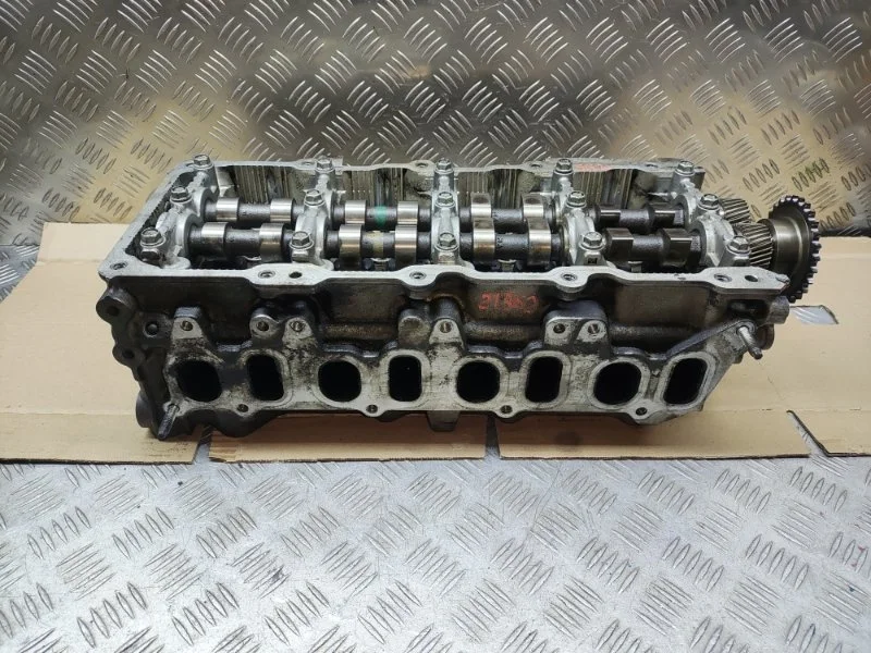 Головка блока цилиндров Nissan Cabstar 2011 11039VZ20A F24M ZD30