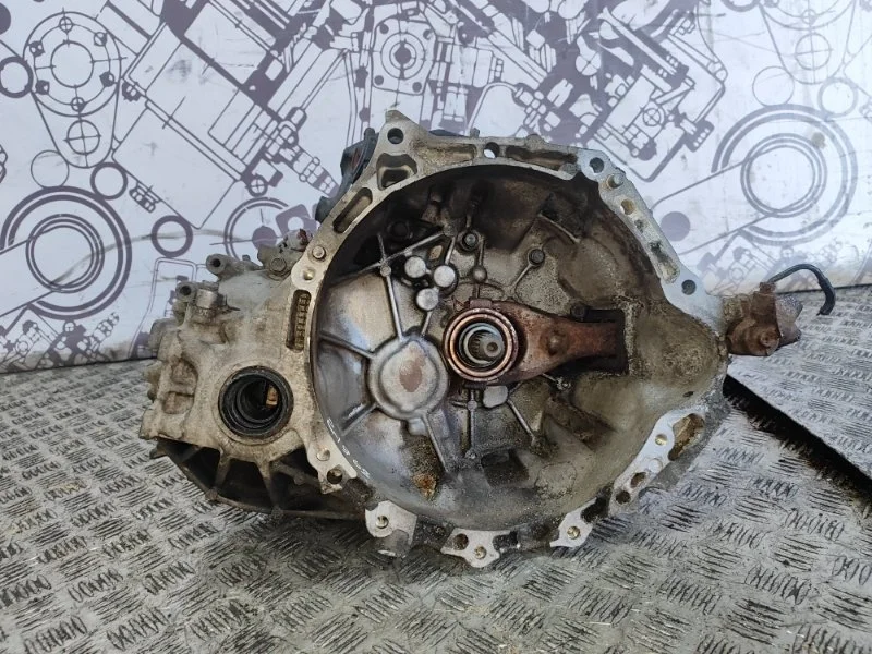 МКПП Toyota Auris 3030002110 NDE150 1NDTV