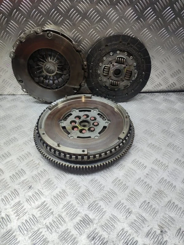Маховик Ford Ranger 2006-2011 415041010 ET ES WL