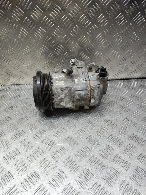 Компрессор кондиционера Toyota Corolla 4472601496 E180 2ZRFE