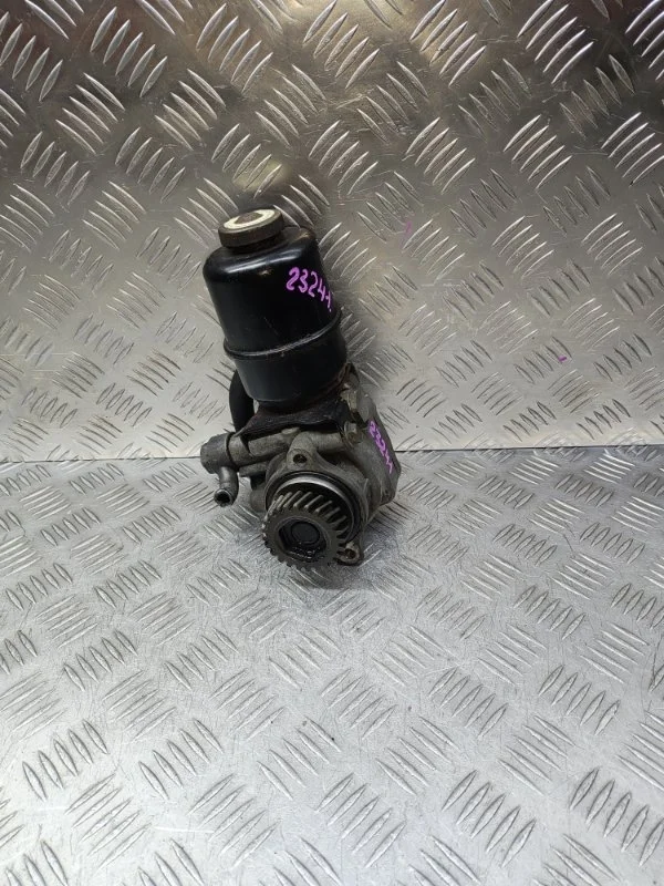 Насос ГУРа Mitsubishi Pajero 3 MR223480 V73 4M41
