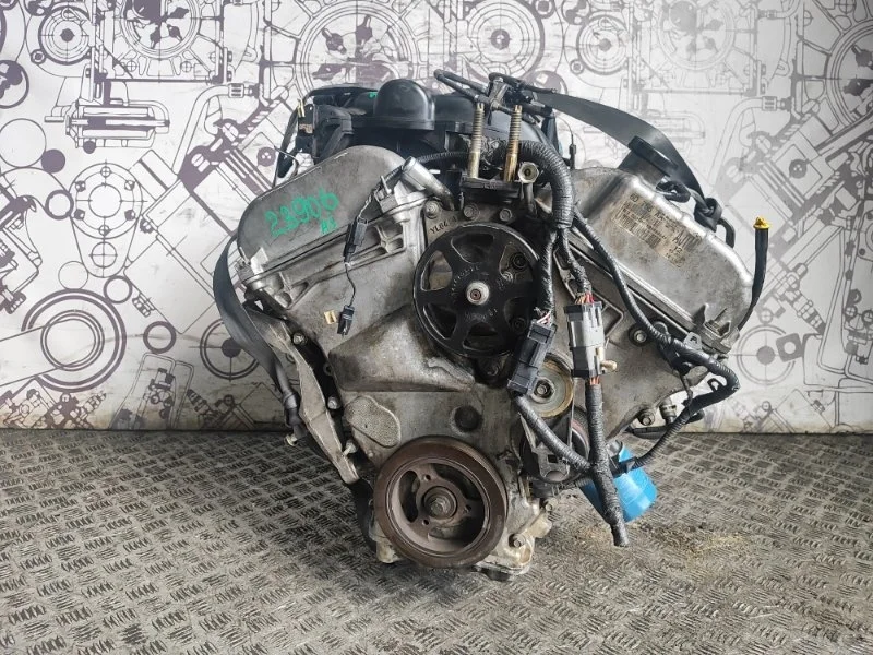 Двигатель Ford Mazda Maverick Escape MPV Tribute 4515245 AJ