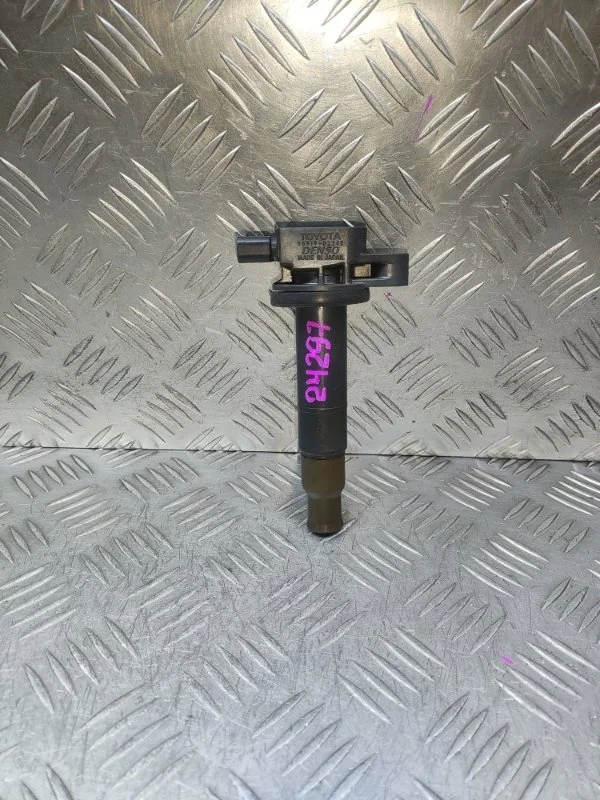 Катушка зажигания Toyota Corolla Spacio Vitz 9091902240 E120 E 120 NZE121 1NZFE