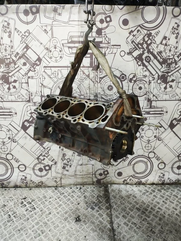 Блок двигателя Lexus GX470 2009 1140050160 2UZFE