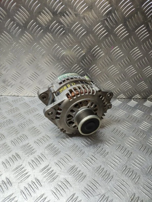 Генератор Nissan Primera X-Trail 23100AU400 P12 T30 QR20DE