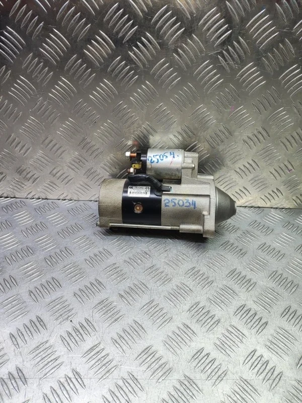 Стартер Mitsubishi L200 Pajero Sport 1810A053 4D56U